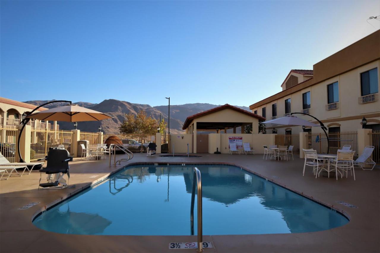 Oasis Inn And Suites 29 Palms Hotel Joshua Tree National Park 二十九棕榈村 外观 照片
