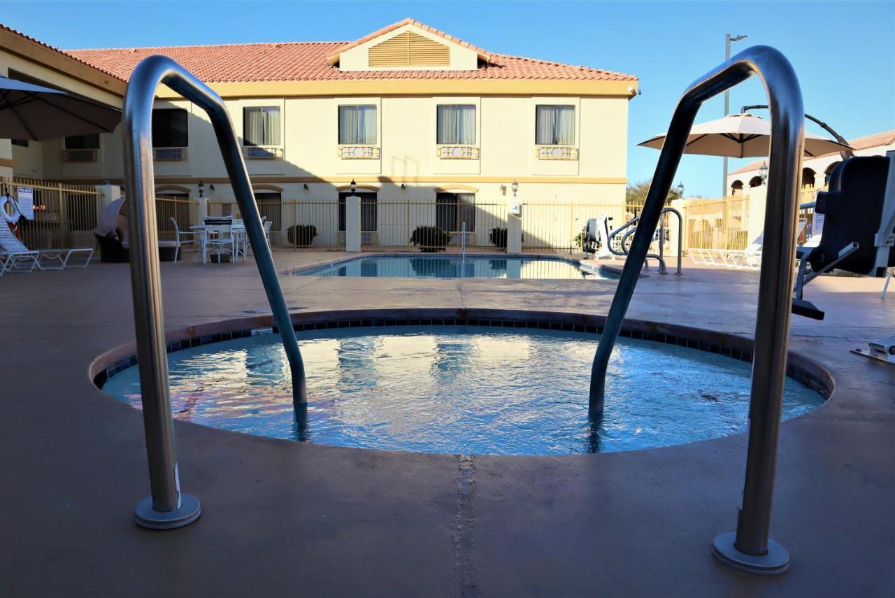 Oasis Inn And Suites 29 Palms Hotel Joshua Tree National Park 二十九棕榈村 外观 照片