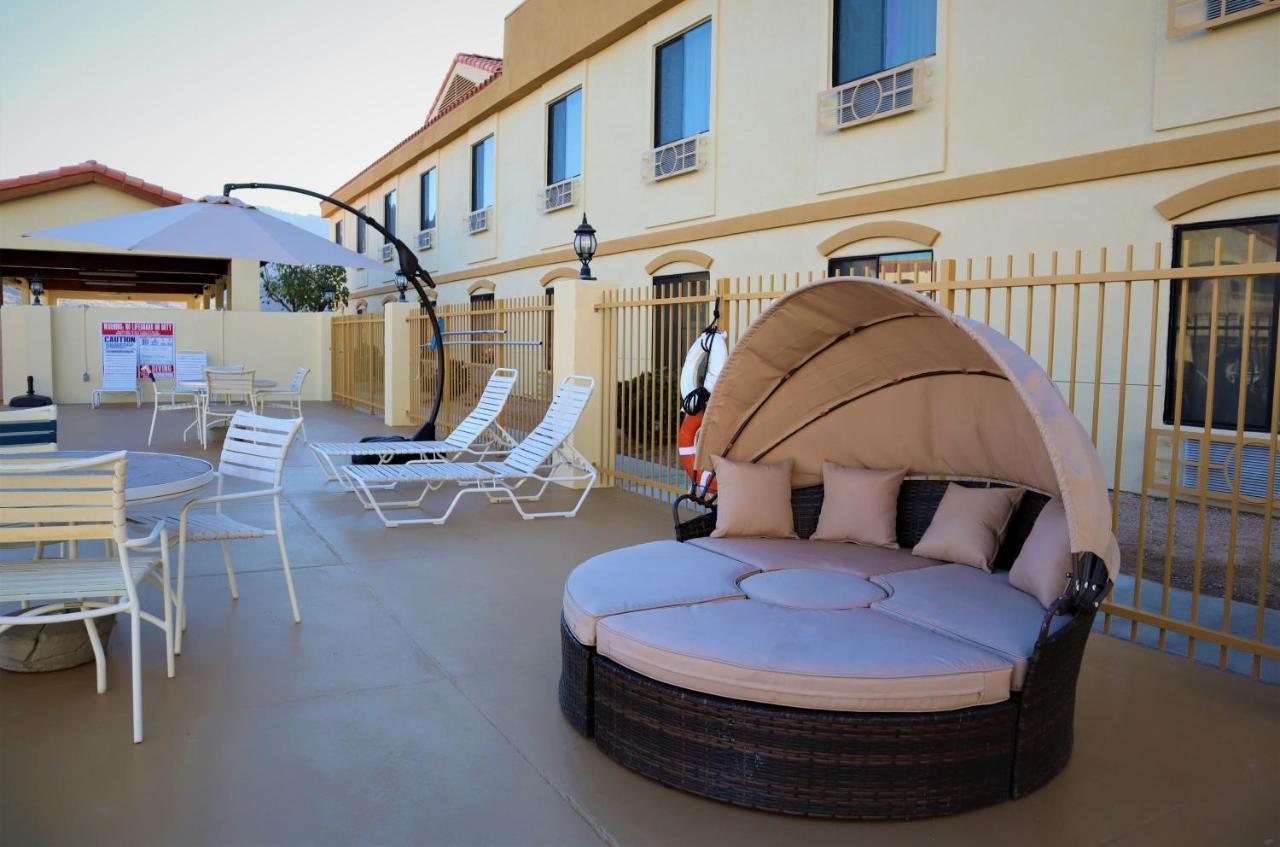 Oasis Inn And Suites 29 Palms Hotel Joshua Tree National Park 二十九棕榈村 外观 照片